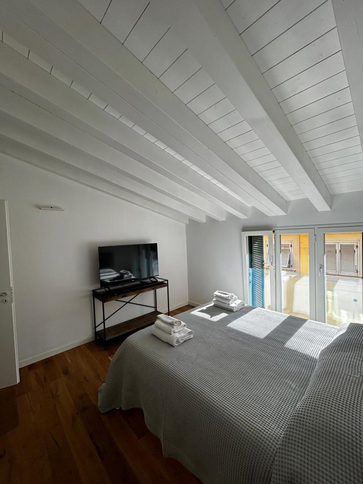 Waterfront Balcony I Grani 5 Resort Grand Suite Livorno Exterior photo